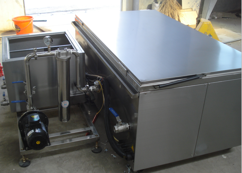 全封閉金屬零部件清洗機清洗要注意什么？